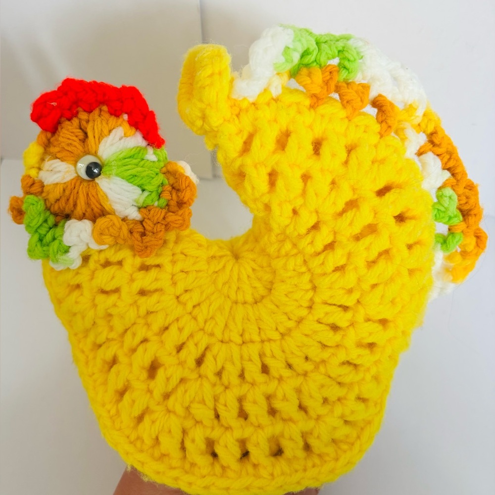 Vintage-Style Handmade Crochet Hen Potholder